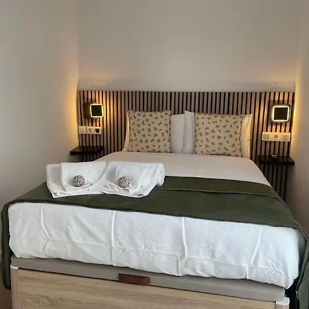 Moradia Privada No Seixal 펜션 아모라